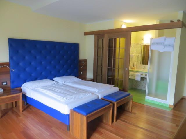 Hotel Alexander Лимоне-суль-Гарда Экстерьер фото