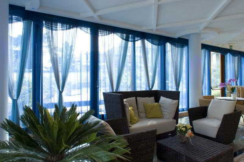 Hotel Alexander Лимоне-суль-Гарда Экстерьер фото